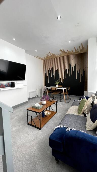 Luxury 2 Bed Duplex Apartment By Yo Room! - Leicester City- Free Parking Exterior foto
