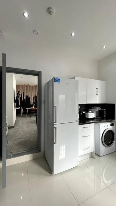 Luxury 2 Bed Duplex Apartment By Yo Room! - Leicester City- Free Parking Exterior foto
