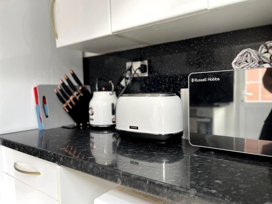 Luxury 2 Bed Duplex Apartment By Yo Room! - Leicester City- Free Parking Exterior foto