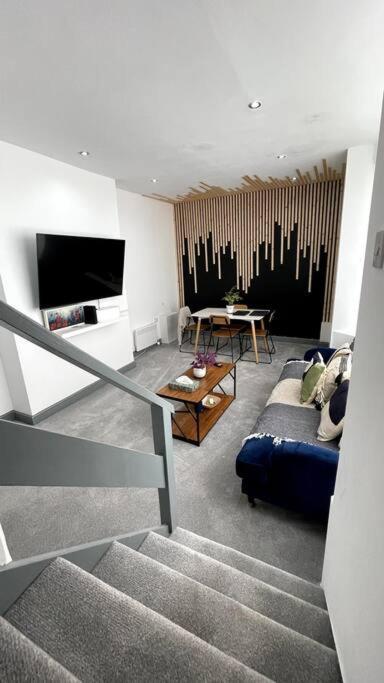 Luxury 2 Bed Duplex Apartment By Yo Room! - Leicester City- Free Parking Exterior foto